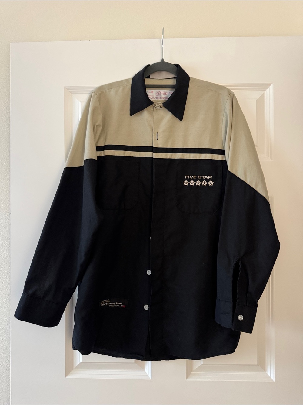 Five Star Men’s Black and Tan Casual Button-Down Shirt
